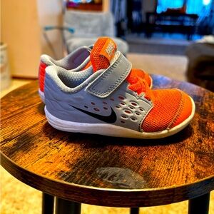 Nike- orange 6C - sneakers